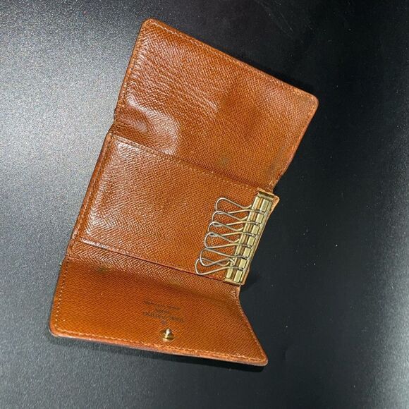 AUTHENTIC Louis Vuitton Monogram 6 Key Wallet - Picture 10 of 14